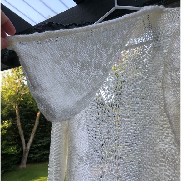 White crochet fringed cardigan - Picture 4 of 14